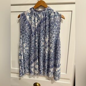 NWT H&M Blue and White Lightweight Sleeveless Top w/ summer print, high neck XL